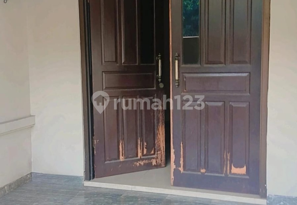 DIJUAL RUMAH MEWAH SEMI FURNISHED SIDOARJO