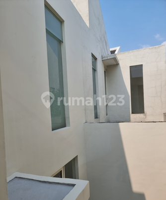 The Cheapest Modern Minimalist House in Grand Pakuwon – Adelaide Cluster 2