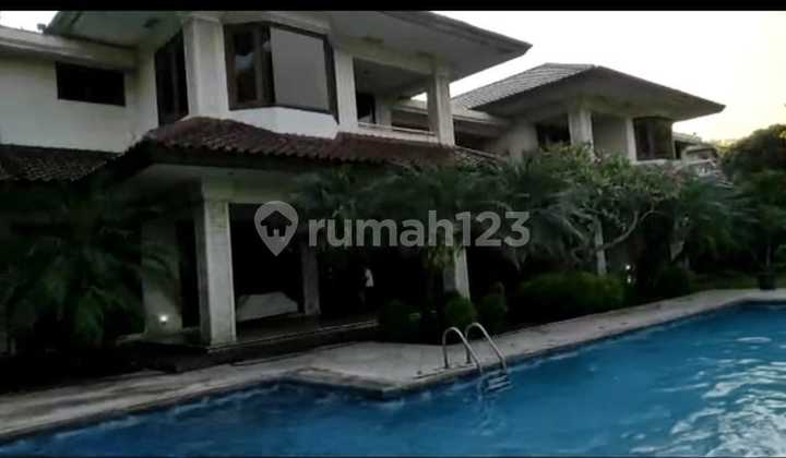 View Golf Private Swimming Pool Pondok Indah Siap Huni Asri Tenang Bebas Banjir Kirim Loi