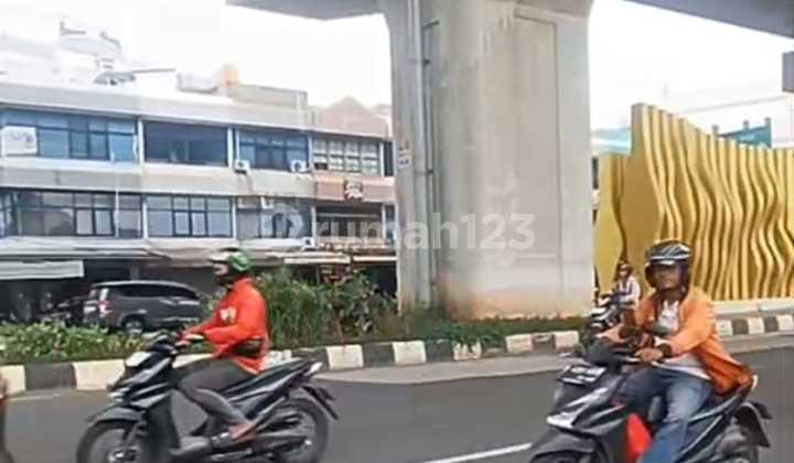 Strategic. Gading Boulevard East. Flood-Free Zone. Strategic. Gading Boulevard East. Flood-Free Zone.