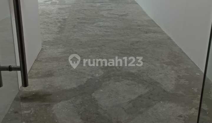 For Rent: Office Space Holland Village 31st Floor – 120m²