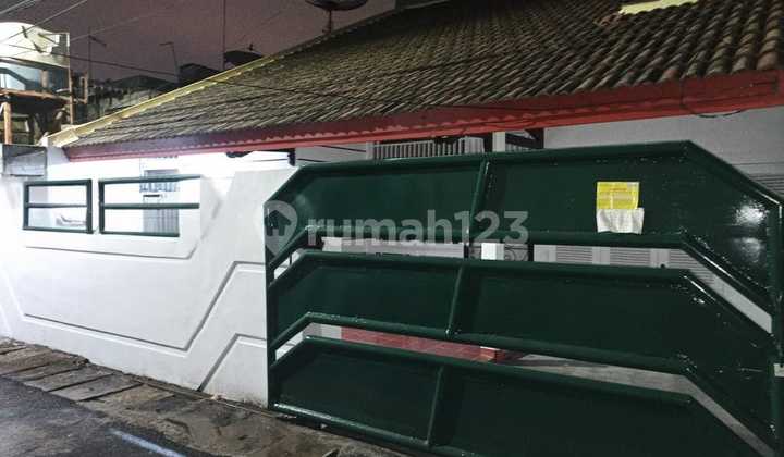 Jual Cepat Turun Harga! Rumah 1,5 Lantai 165m² – Tomang Jakarta Pusat Jual Cepat Turun Harga! Rumah 1,5 Lantai 165m² – Tomang Jakarta Pusat