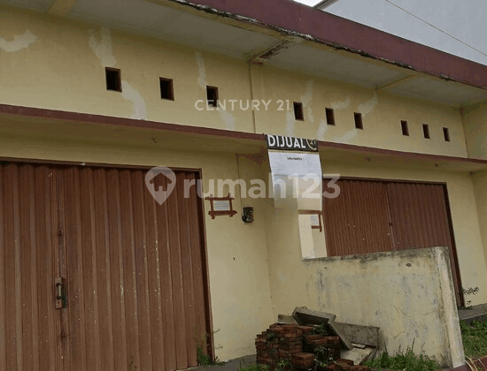 Attached Shop in Serdang at Affordable Price Near BMW Housing Complex 2