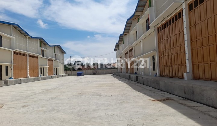 Ruko Semi 3 Lantai Jalan Kasunyatan Cocok Untuk Usaha