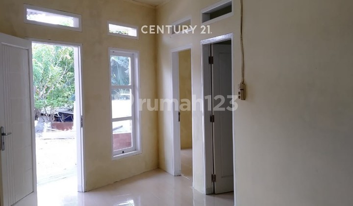 4-Door Boarding House in Citangkil Near Krenceng Station 4-Door Boarding House in Citangkil Near Krenceng Station