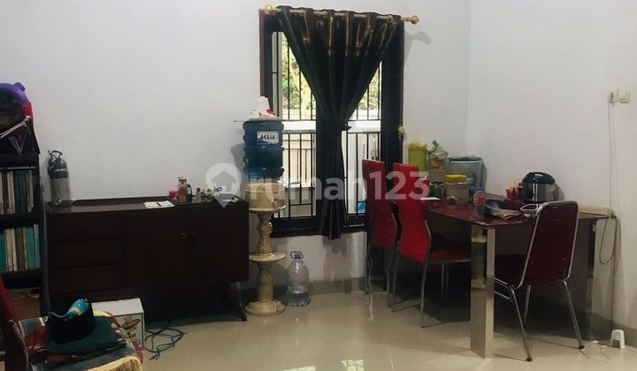 Hunian Bagus Gedong Kaloran Dekat Alun Alun