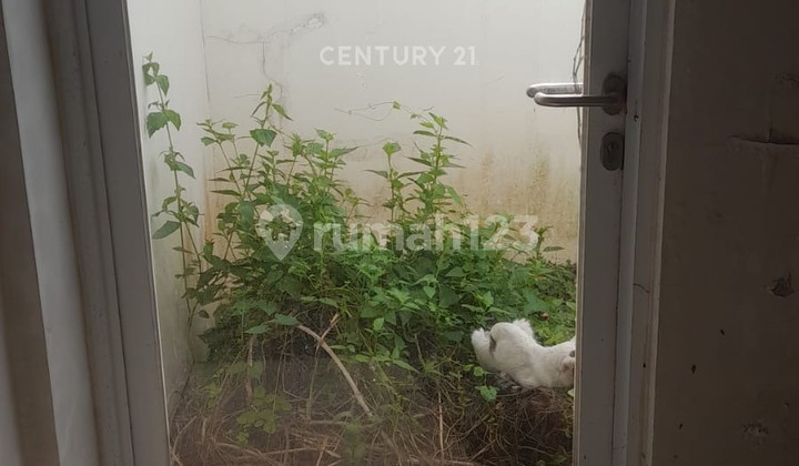 Strategic Citra Garden BMW Shophouse with Toll Access 2