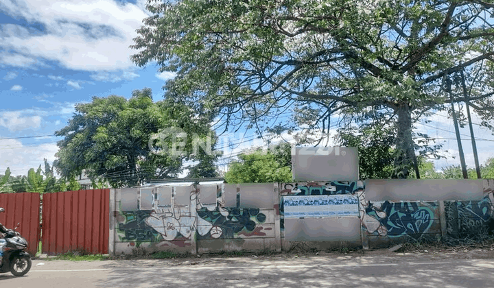 Tanah Jalan Raya Ciwaru Raya Depan Radio Pbs