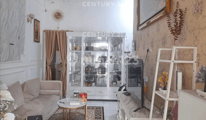 Take Over Great Residence at Elite Complex Cilegon Hills