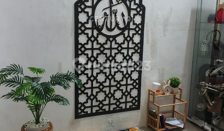 Hunian 2 Lantai Taman Puri Indah Furnish 2