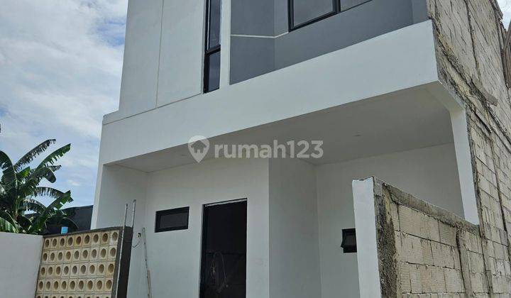 Rumah 2 Lantai SHM Modern Siap Akad Dekat Stasiun Depok dan GDC  2