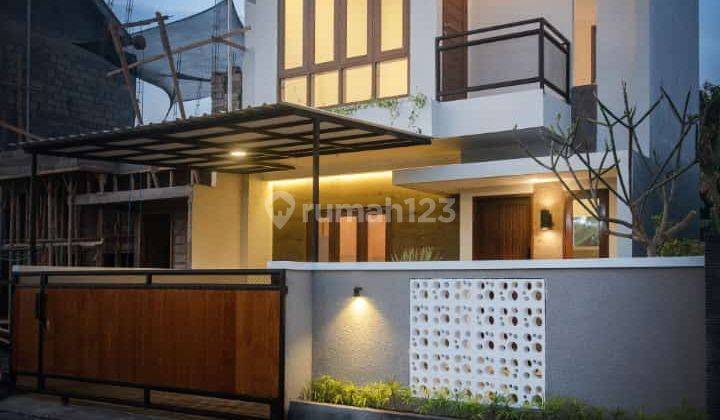 Rumah Modern 2 Lantai 3 Kamar Tidur Di Benoa Kuta Selatan 1