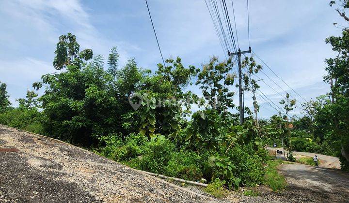 Land for sale, wide access road, main road Bingin Beach 1