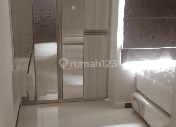 Disewakan Apartemen Studio Nifarro Park Bagus Furnished 2