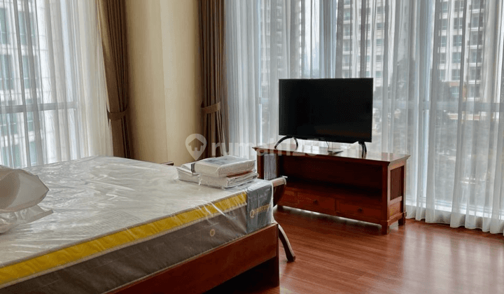 Disewakan Apartemen 3BR Pakubuwono View Private Lift Furnished 1