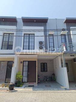 Babatan Regency One Rumah Dijual 2