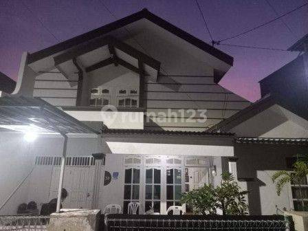 Semampir Tengah, Rumah 2 Lantai Terawat Nyaman, Dijual Murah Banget lokasi Strategis 1