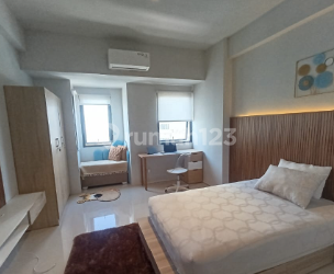 Apartment next to Ciputra University for sale, negotiable until deal.