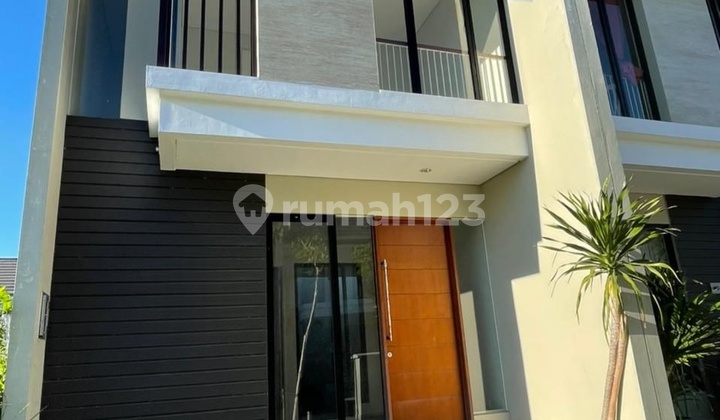 Northwest 2-Story House For Sale Quickly Former National Team Player's Property Northwest 2-Story House For Sale Quickly Former National Team Player's Property