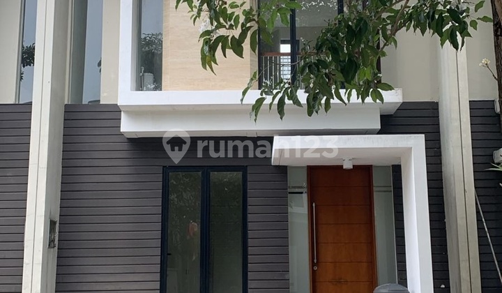 Northwest Lake 2-Story House for Rent Fast 1