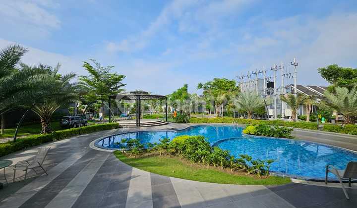 Northwest Park 3 Lantai dijual murah semi Furnished 2