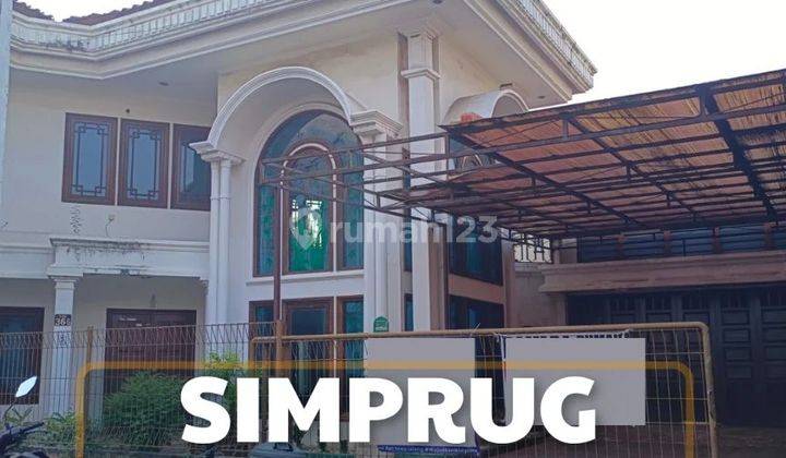 Dijual Rumah Simprug Townhouse Jakarta Selatan 1