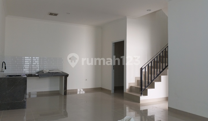 Bisa KPR Rumah 2 Lantai Dekat Akses Transjakarta dan Kantor Bpom 2