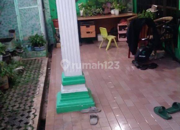 Rumah second sudah ada kost kostan di Jatiwaringin pondok gede Bekasi  2