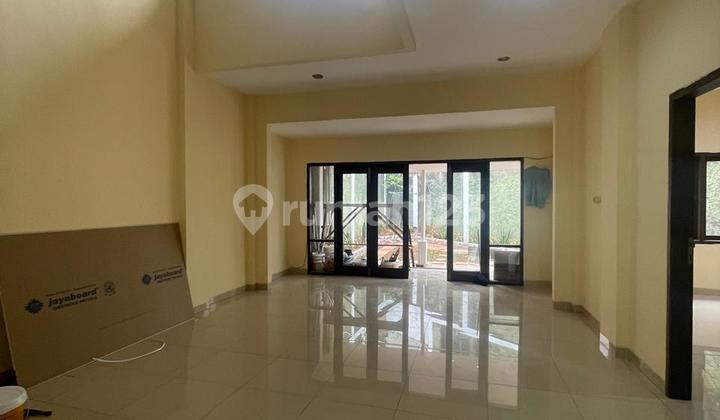 Rumah Cantik Di Lembah Hijau Cikarang 2 Lantai Bersih Dan Siap Pakai 2