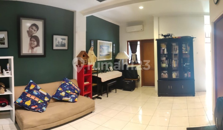 Rumah Grand Wisata Rapi Bersih Nyaman Di Jual Cepat Harga Bersaing Dekat Dengan Mall Living World 2