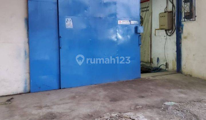 Gudang 2 unit di lokasi strategis bahu jalan di setu bekasi 1