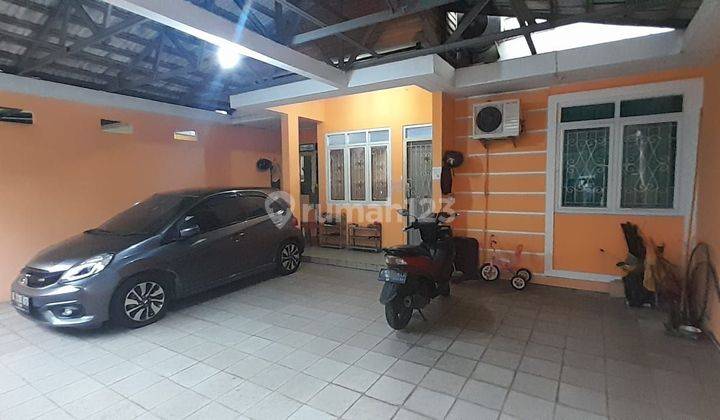 Rumah 2 lantai dipinggir jalan raya perumahan di tambun selatan 1