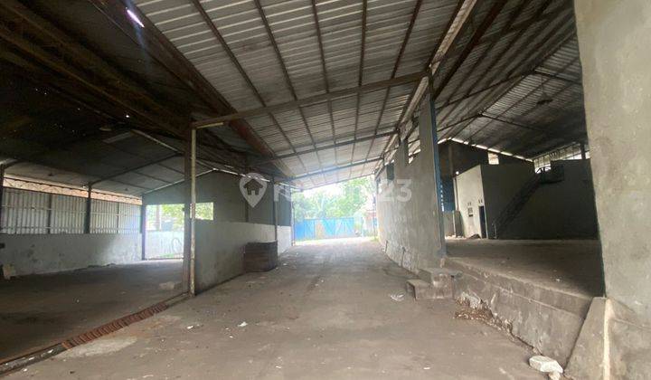 Gudang disewakan lokasi burangkeng pinggir jalan raya 1