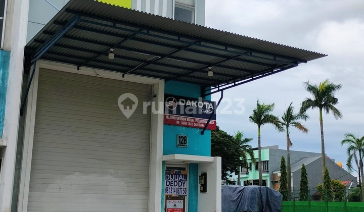 Gudang Bizpark Daan Mogot Hoek Disewakan Cepat