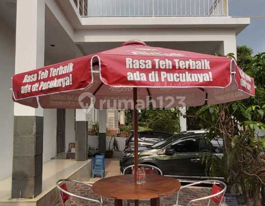 Three-Story Sentul House in a Clean, Comfortable Neighborhood for Quick Sale 2