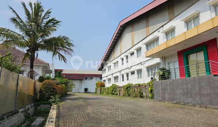 Warehouse in Citereup Near Toll Gate For Quick Sale.