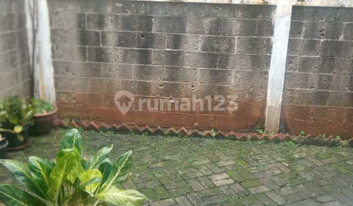 Affordable Old Model House, Orchid Loka Complex, BSD City, Easy Access. 2