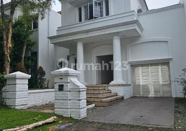 LUXURY HOUSE IN THE CITY CENTER, SERENE ENVIRONMENT, DEPARK DE MAJA BSD 2