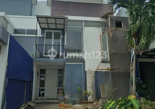 House in a Strategic Area with Easy Access at The Icon BSD