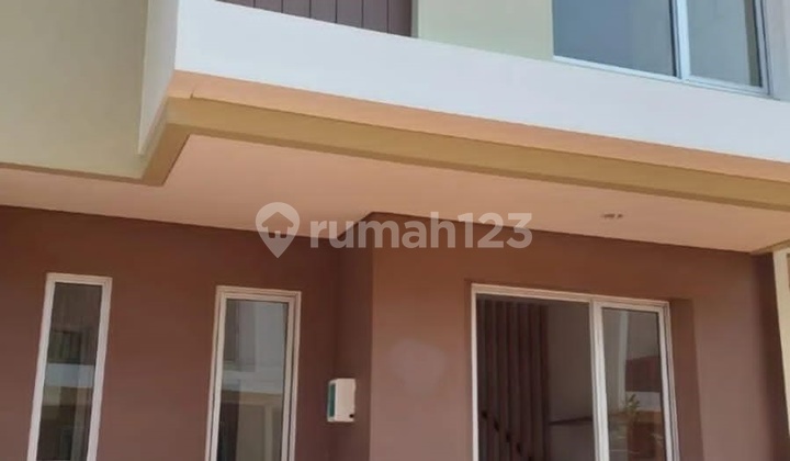 RUMAH MINIMALIS MODERN SIAP HUNI DI MALIBU VILLAGE GADING SERPONG