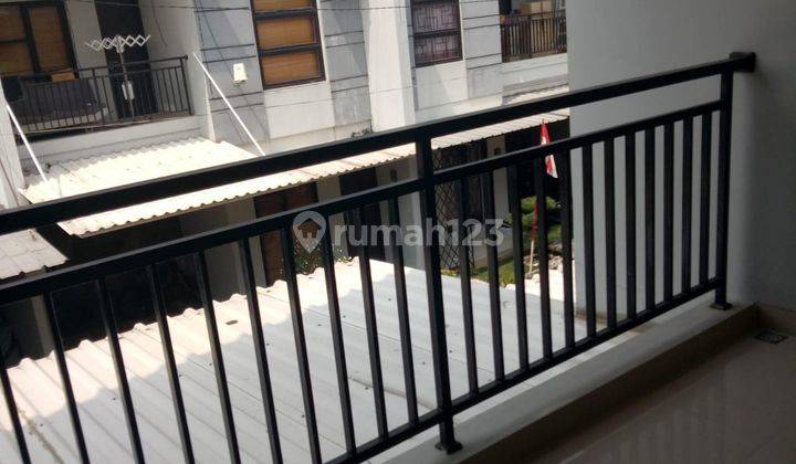 Dijual Rumah Bintaro Tropical Garden Lingkungan Aman Dan Nyaman 2