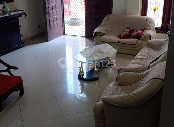 Dijual Rumah CANTIK MEWAH di Kencana Loka, BSD City 2