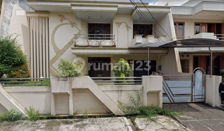 Disewakan Rumah Mewah Komplek Perumahan Puri Indah Jakarta Barat Disewakan Rumah Mewah Komplek Perumahan Puri Indah Jakarta Barat