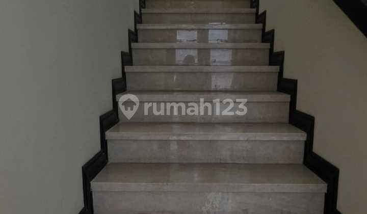 A NEAT AND CLEAN RENOVATED LUXURY HOUSE NAVA PARK LANCEWOOD