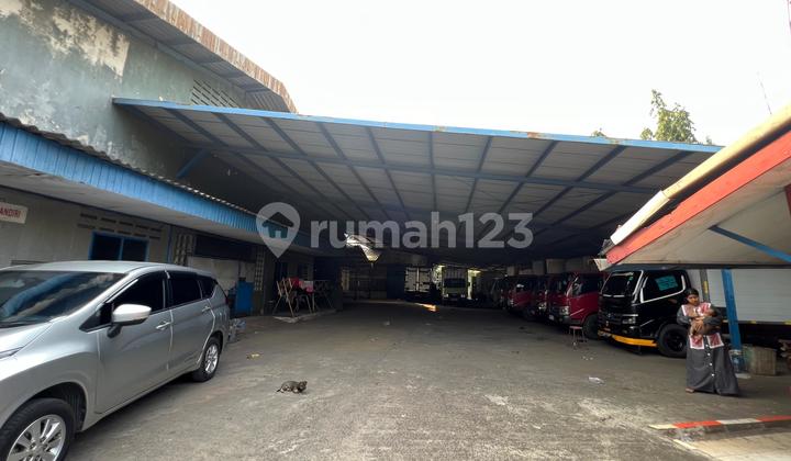 GUDANG DI AREA PASAR KEMIS cocok untuk workshop, Bengkel DLL