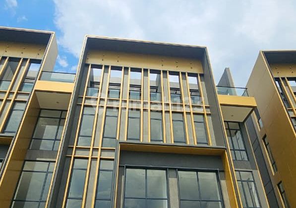 RUKO ICONIX STUDIO LOFT BSD Strategically located by the main road