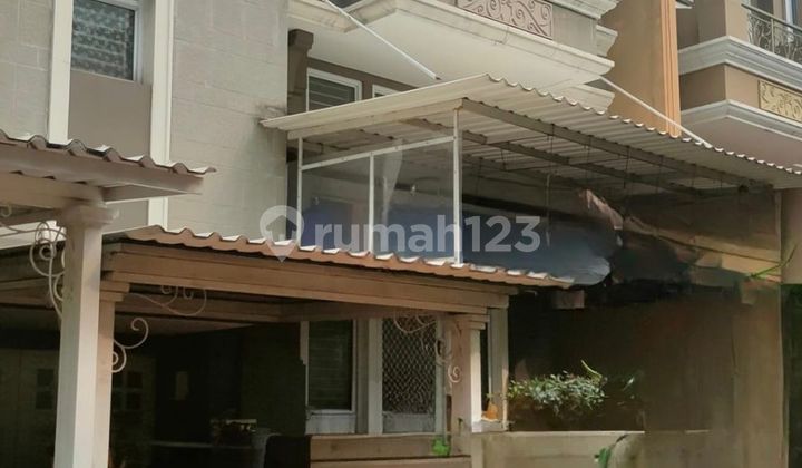 DIJUAL RUMAH KARELIA VILLAGE GADING SERPONG RAPIH DAN SIAP HUNI DIJUAL RUMAH KARELIA VILLAGE GADING SERPONG RAPIH DAN SIAP HUNI