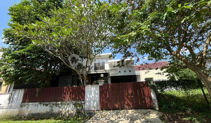 FOR SALE KENCANA LOKA HOUSE, BSD GOOD AND SAFE NEIGHBORHOOD