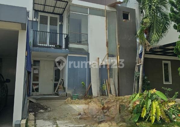 House in a Strategic Area with Easy Access at The Icon BSD 2