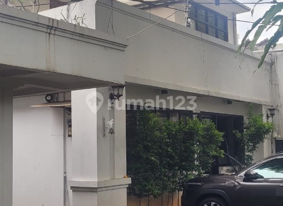 Dijual rumah menteng 629m2 lokasi strategis, 2 lantai, bagus, hak milil, kode Rf Dijual rumah menteng 629m2 lokasi strategis, 2 lantai, bagus, hak milil, kode Rf